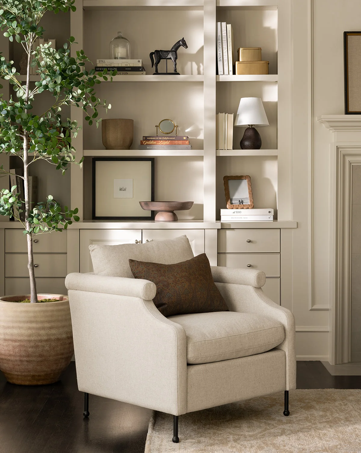 Modern Upholstered Lounge Chair with Iron Legs & Notched Square Arms for Living Room