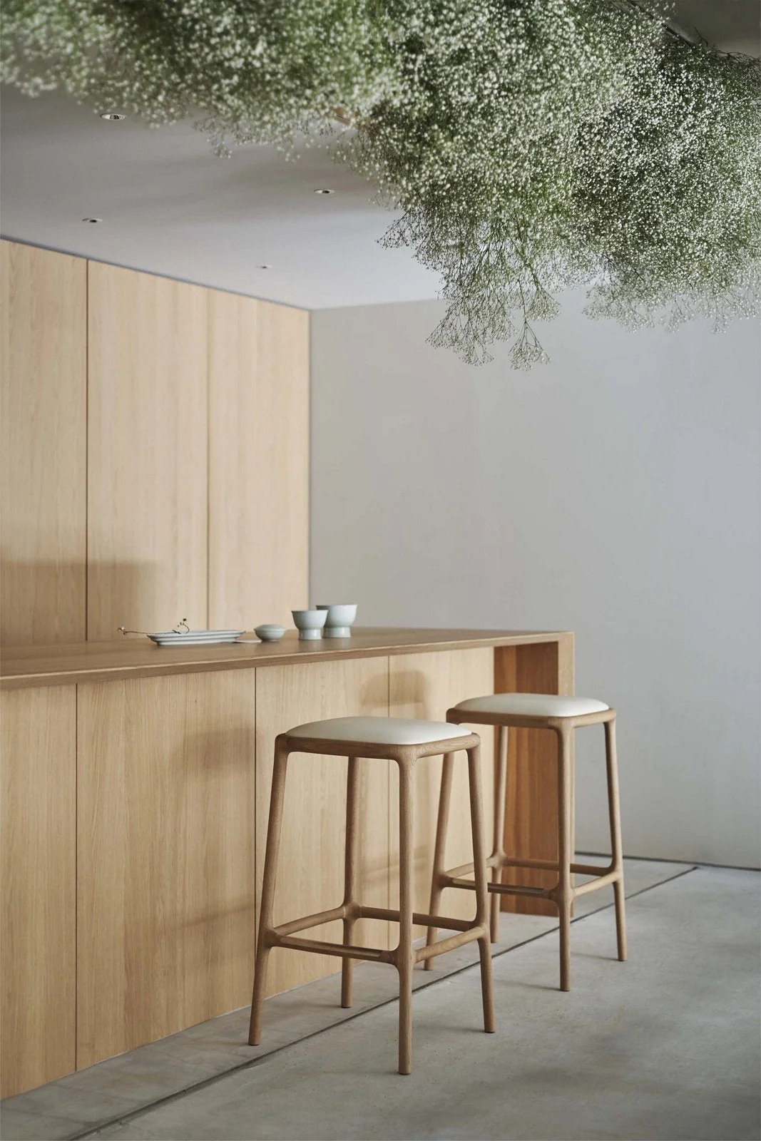 High stool (without backrest)