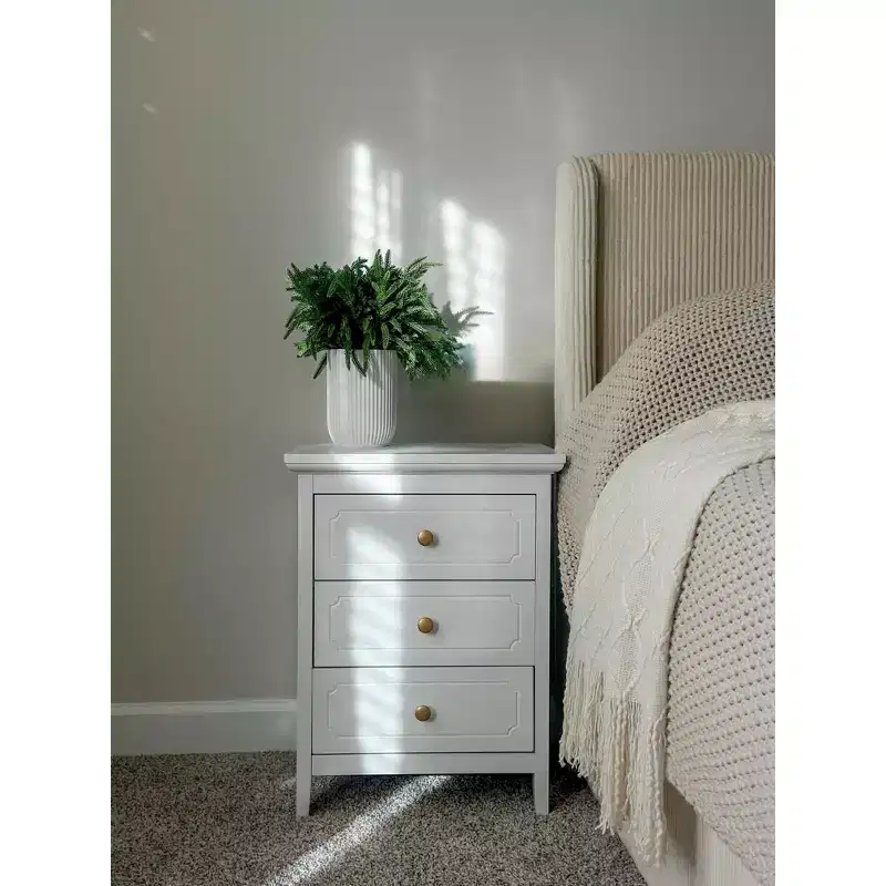 TYBOATLE White 3 Drawer Nightstand, Wood Night Stands Side Table With Extra-large Storage Space for Living Room, Bedroom