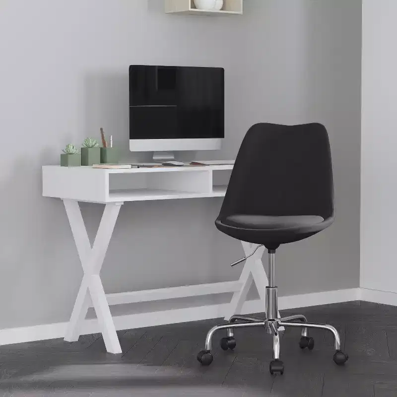 Swivel Office Chair with Height Adjustable Seat in Stylish Upholstery