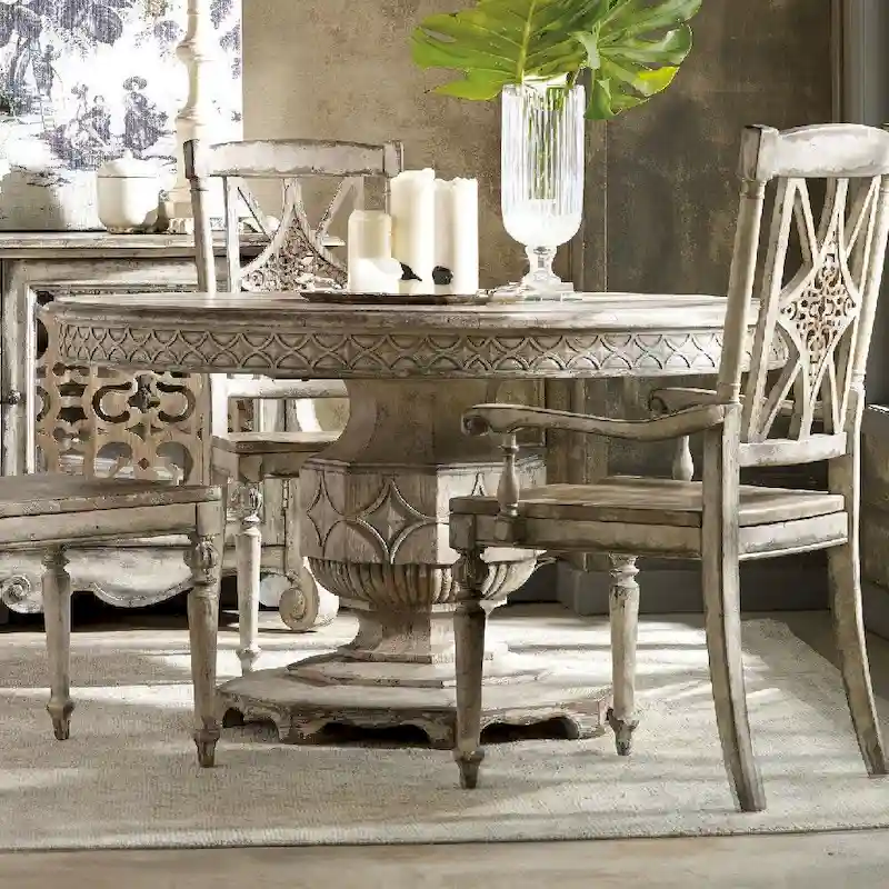 Distressed White Round Extendable Dining Table, Seats 4-6