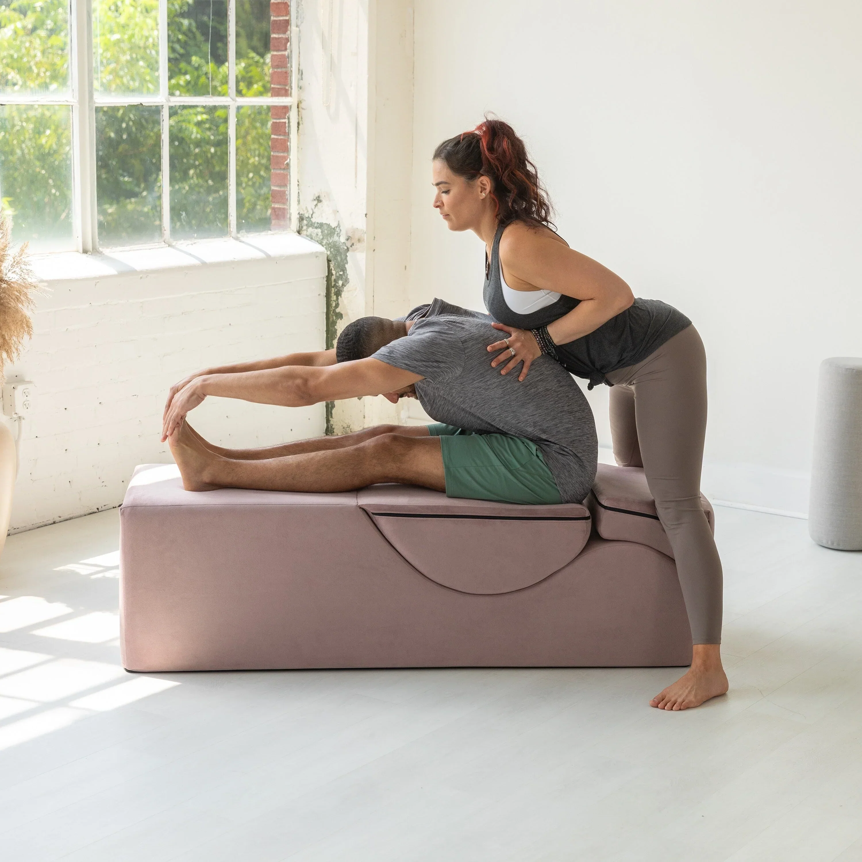Avana Kami Convertible Chaise / Yoga & Massage - 2-In-1 Ottoman with Concealed Fold Out Yoga Lounge Chair, Microvelvet - N/A