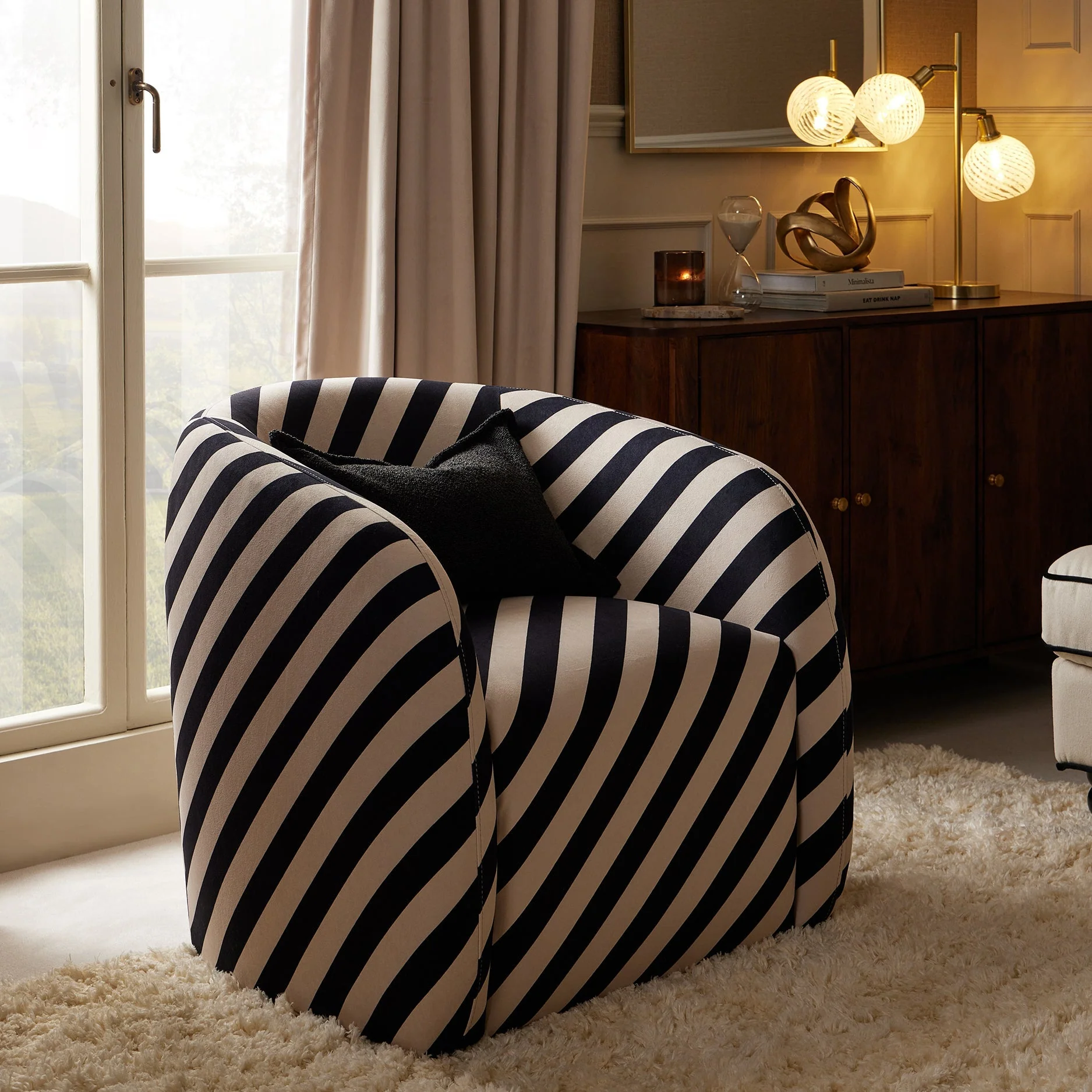 Classic Mono Stripe Woven Accent Chair with Timeless Pattern for Living Room