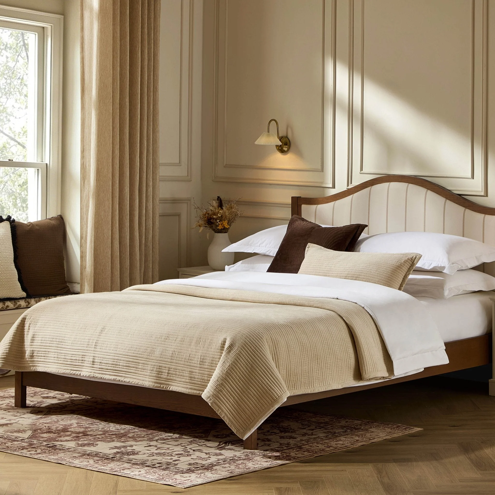 Bed-Neutral colors
