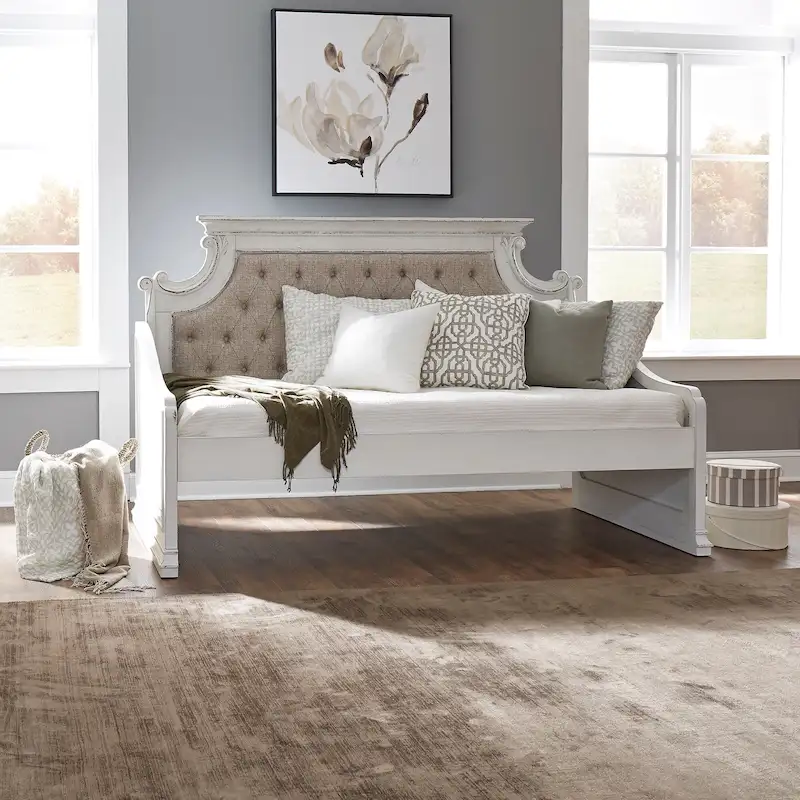 Antique White Twin Daybed without Trundle