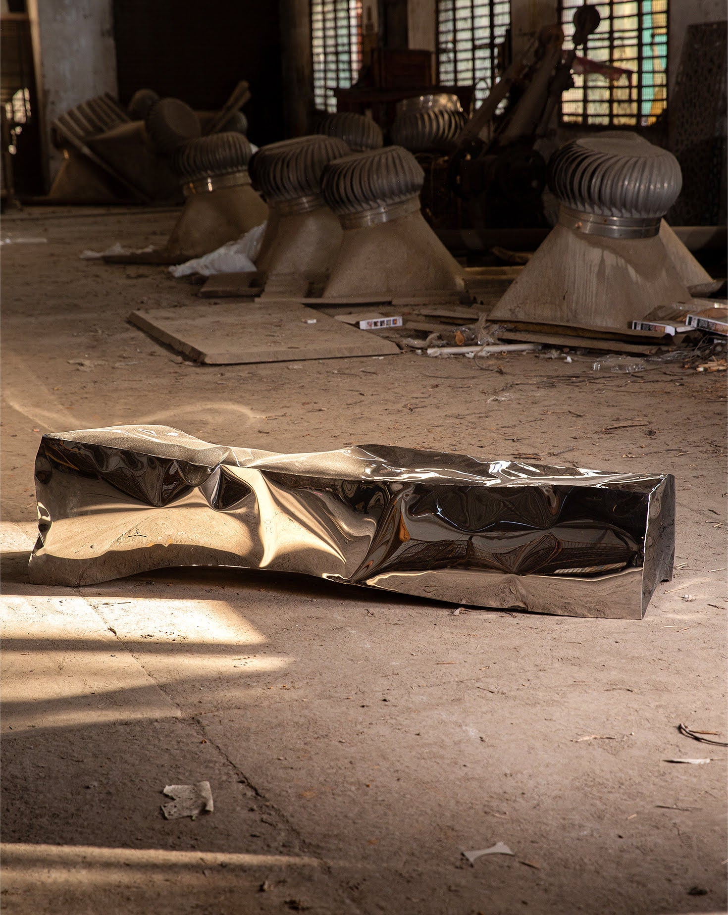 Mirror Polish Stainless Steel Monolith Bench