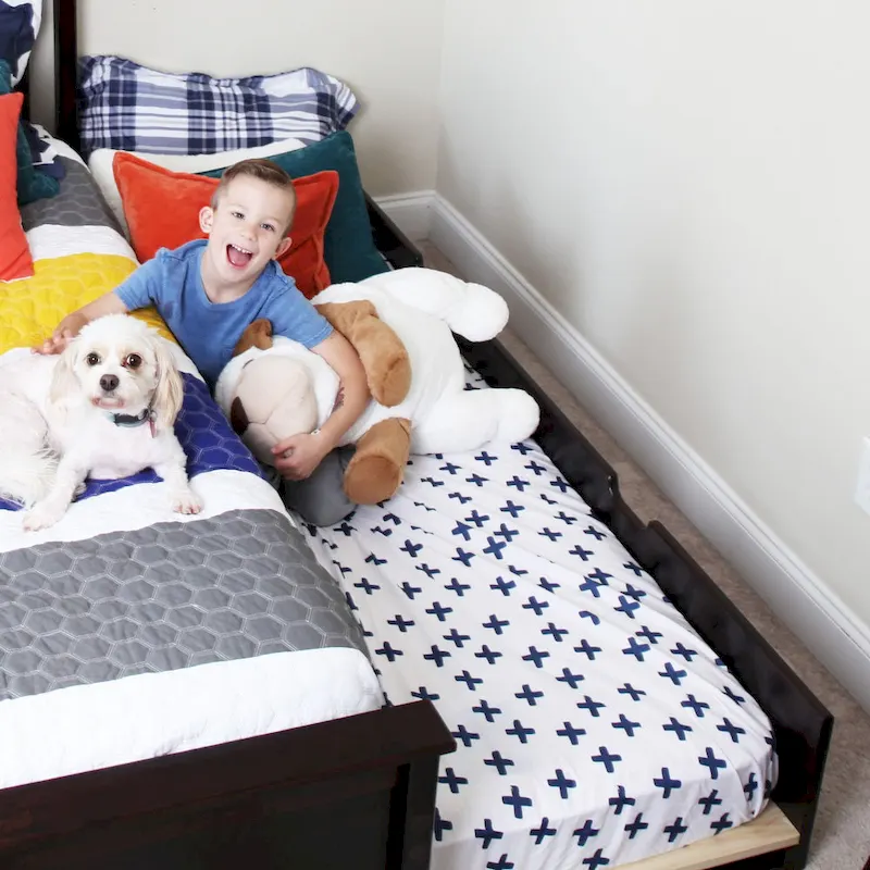 Max and Lily Twin Size Trundle Bed