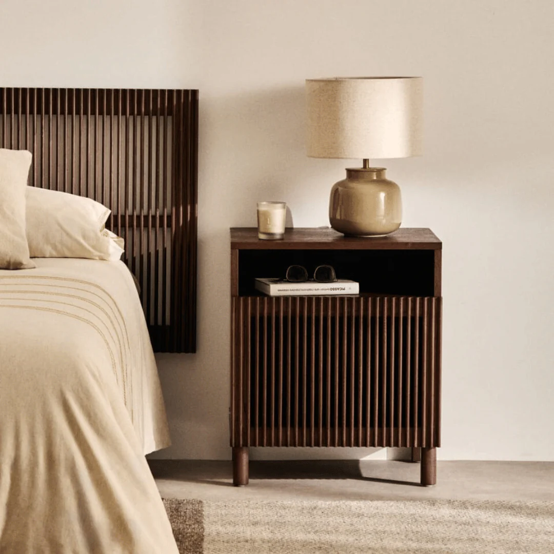 Mid-Century Walnut brown Walnut Bedside Table for Bedroom