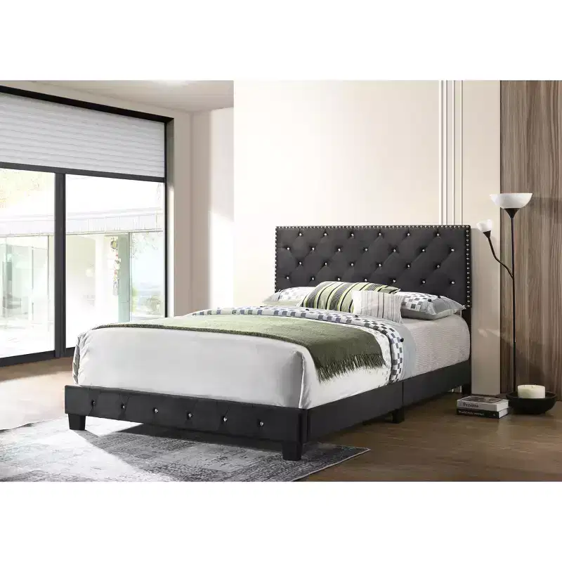 Passion Furniture Suffolk Queen Panel Bed