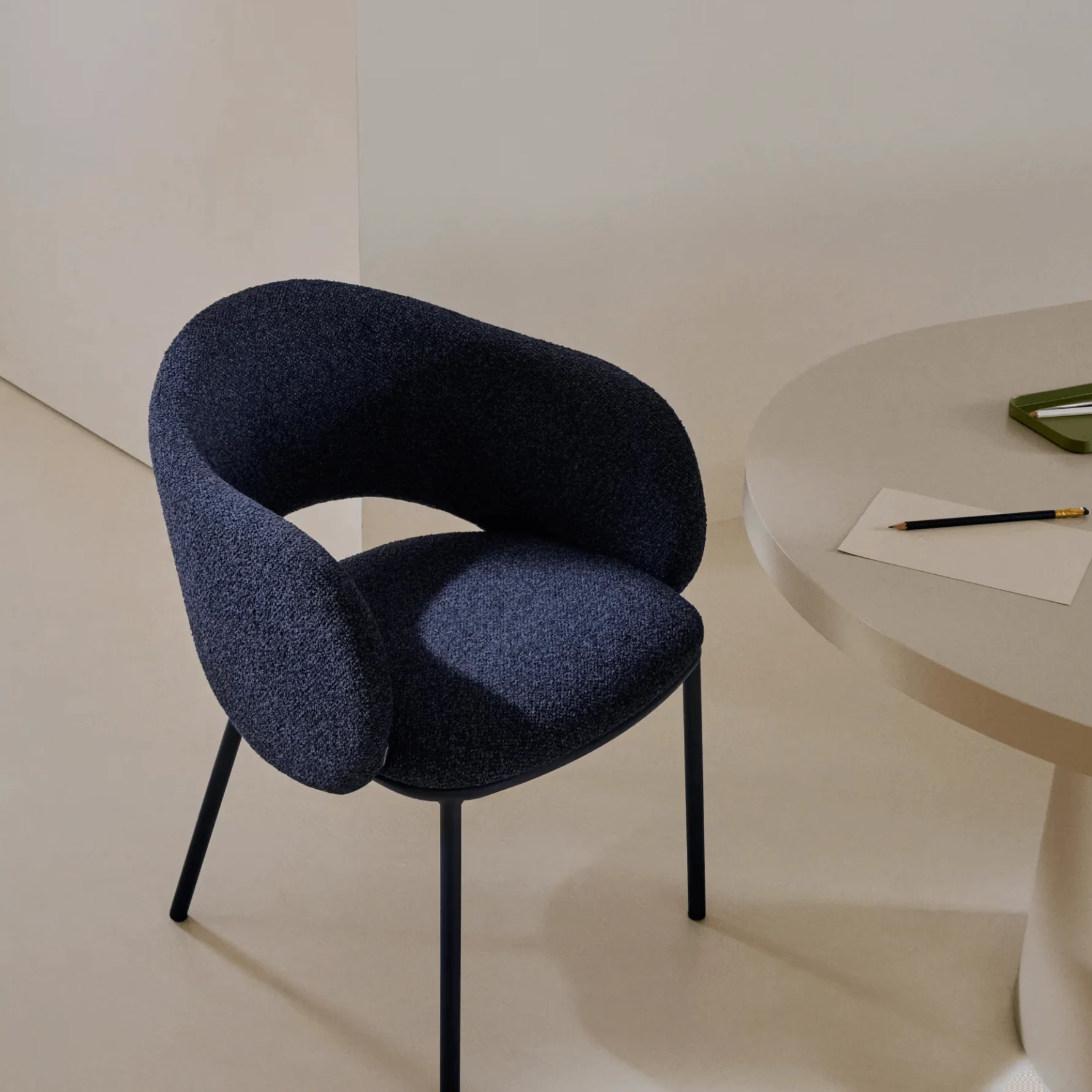Modern Navy Chenille Dining Chair with High Density Foam and Curved Back for Dining Room