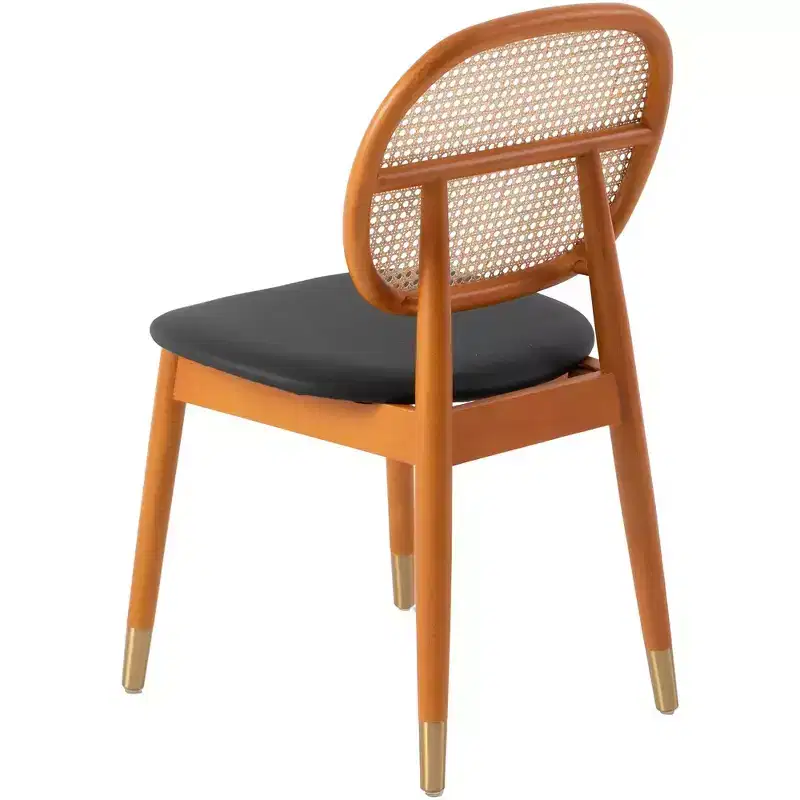 LeisureMod Holbeck Wicker Dining Chair with Upholstered Leather Seat and Beech Wood Legs, Set of 4