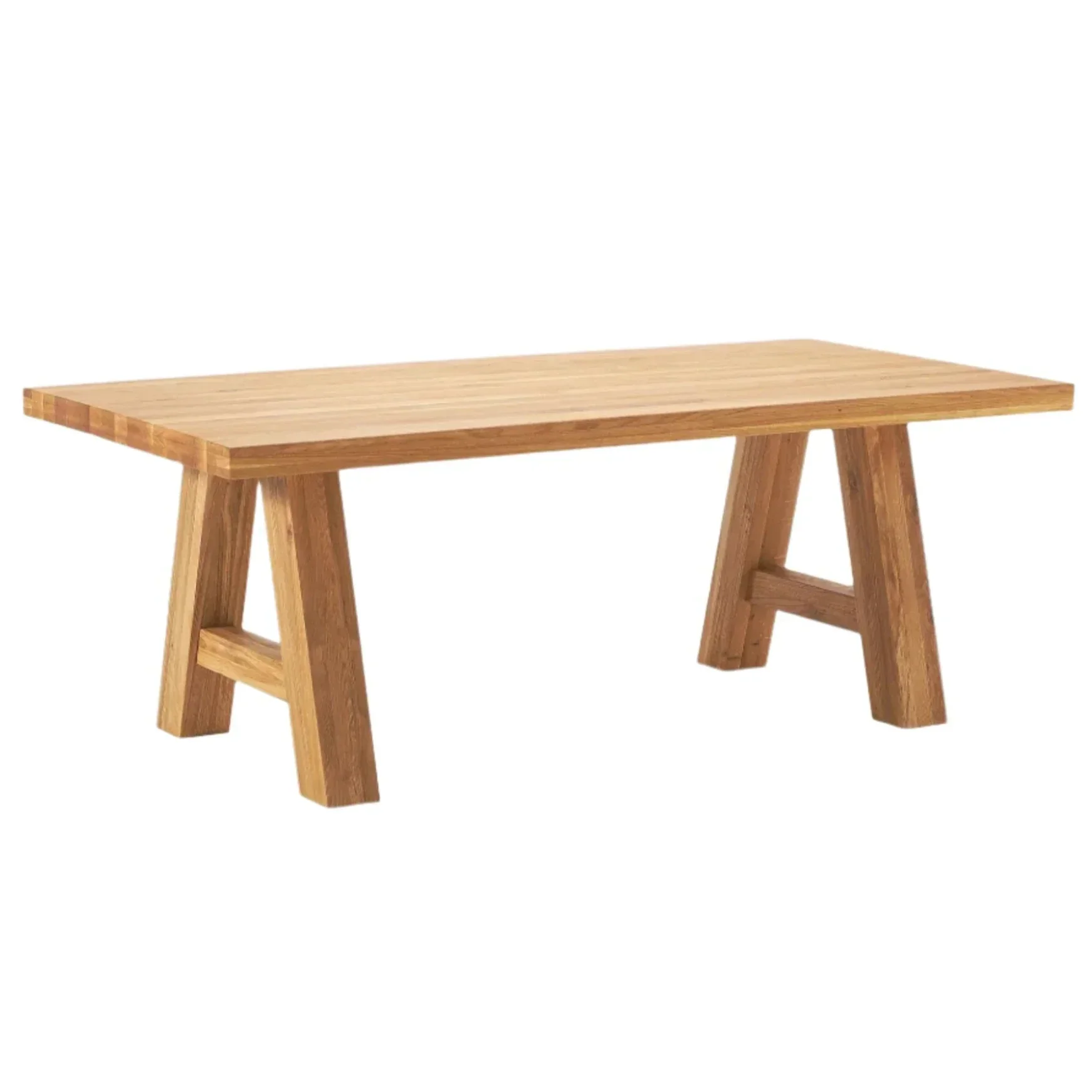 Oak Dining Table - Combining classic country house charm with a modern touch - the dining table creates a contemporary atmosphere filled