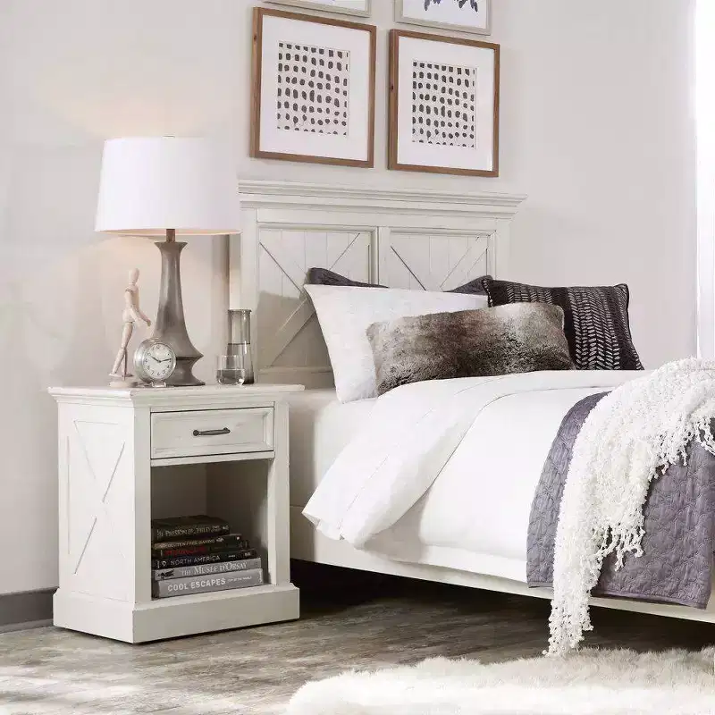 Seaside Lodge Nightstand White: Coastal Bedside Storage, Painted Mahogany Frame