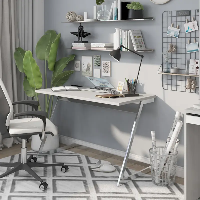 47-inch Steel Computer Desk with USB Ports