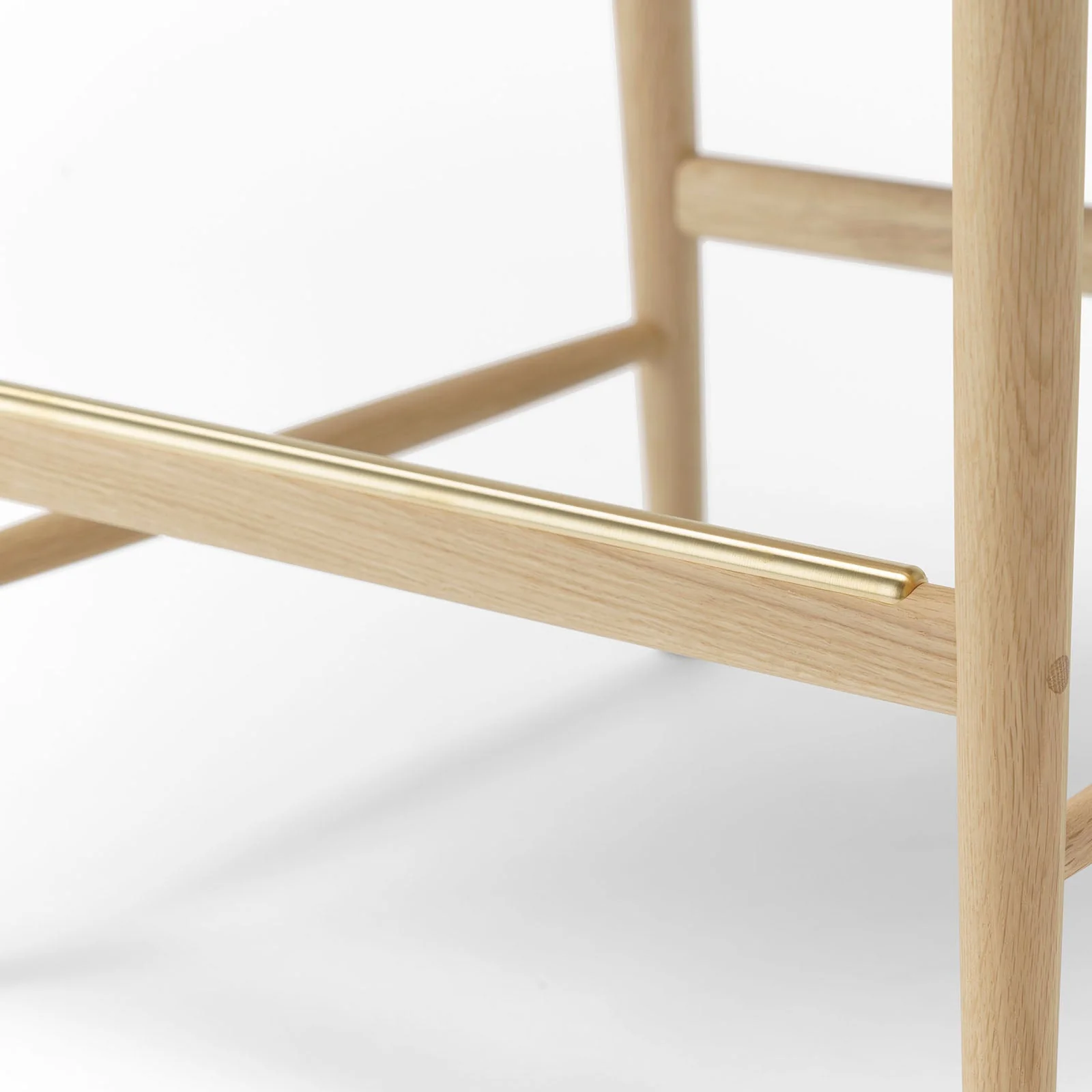 High stool (with cushion)