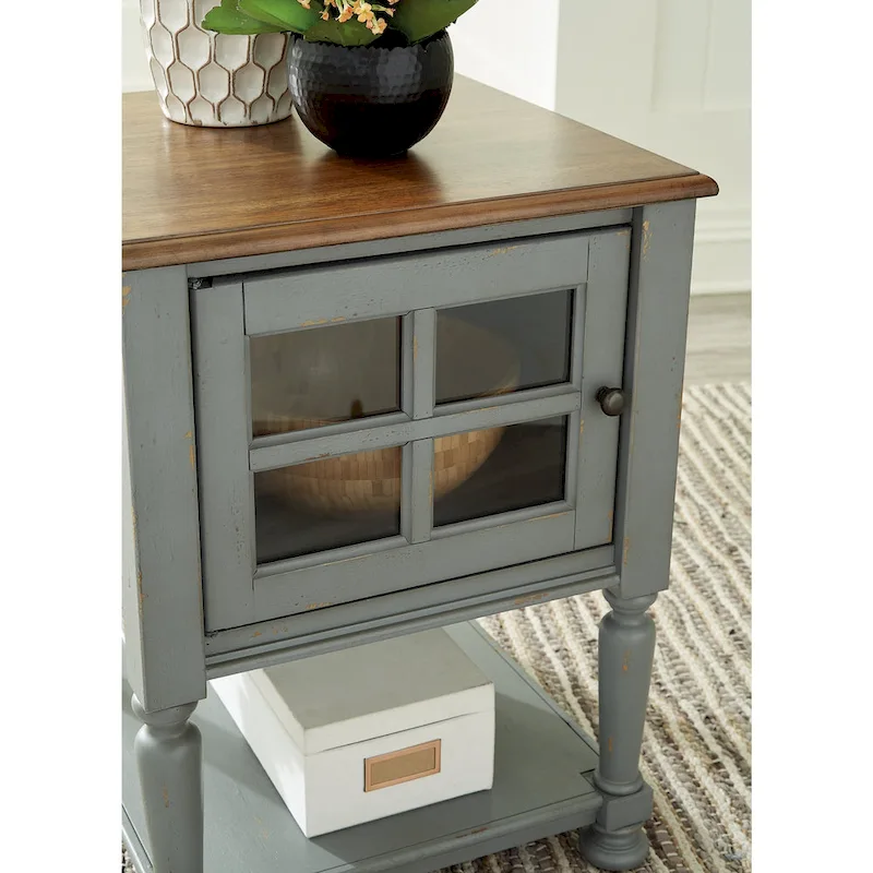 Mirimyn Casual Accent Cabinet