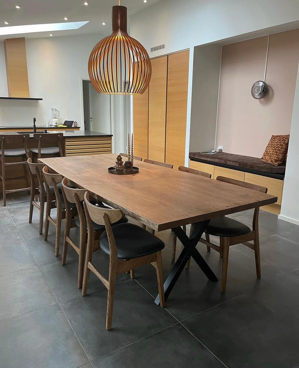 Oak Dining Table in Chocolate - Handcrafted from solid wood - this exquisite dining table in dark oak is a stunning addition to