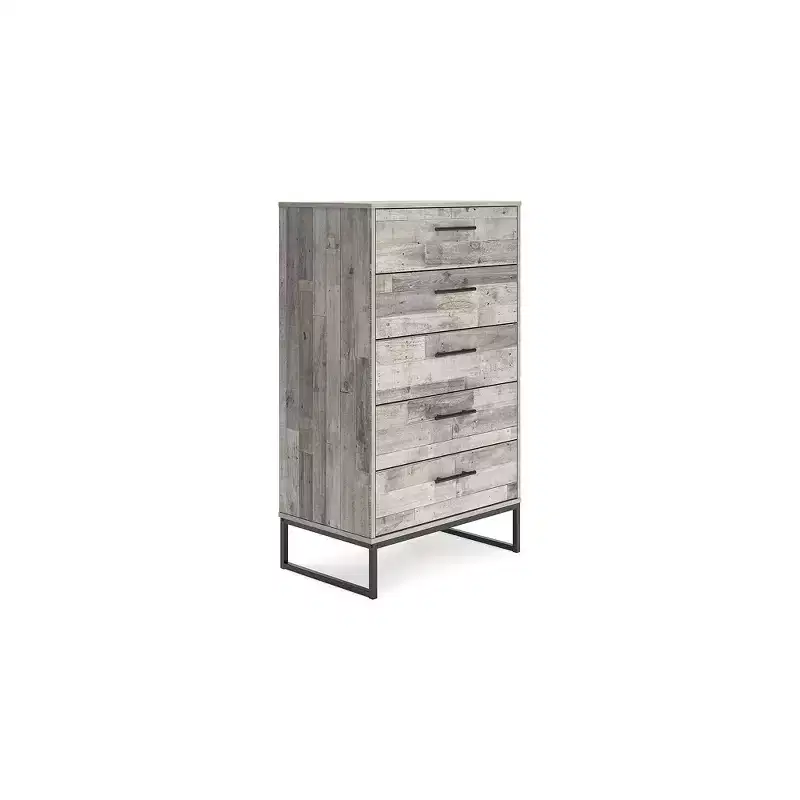 Signature Design by Ashley Casual Neilsville Chest of Drawers, Whitewash