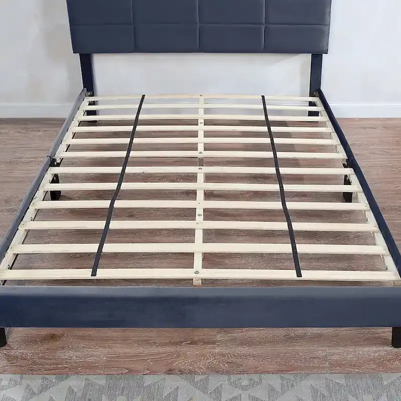 Grey Upholstered Storage Bed with USB Charging Ports, Platform Bed, Modern Bedroom