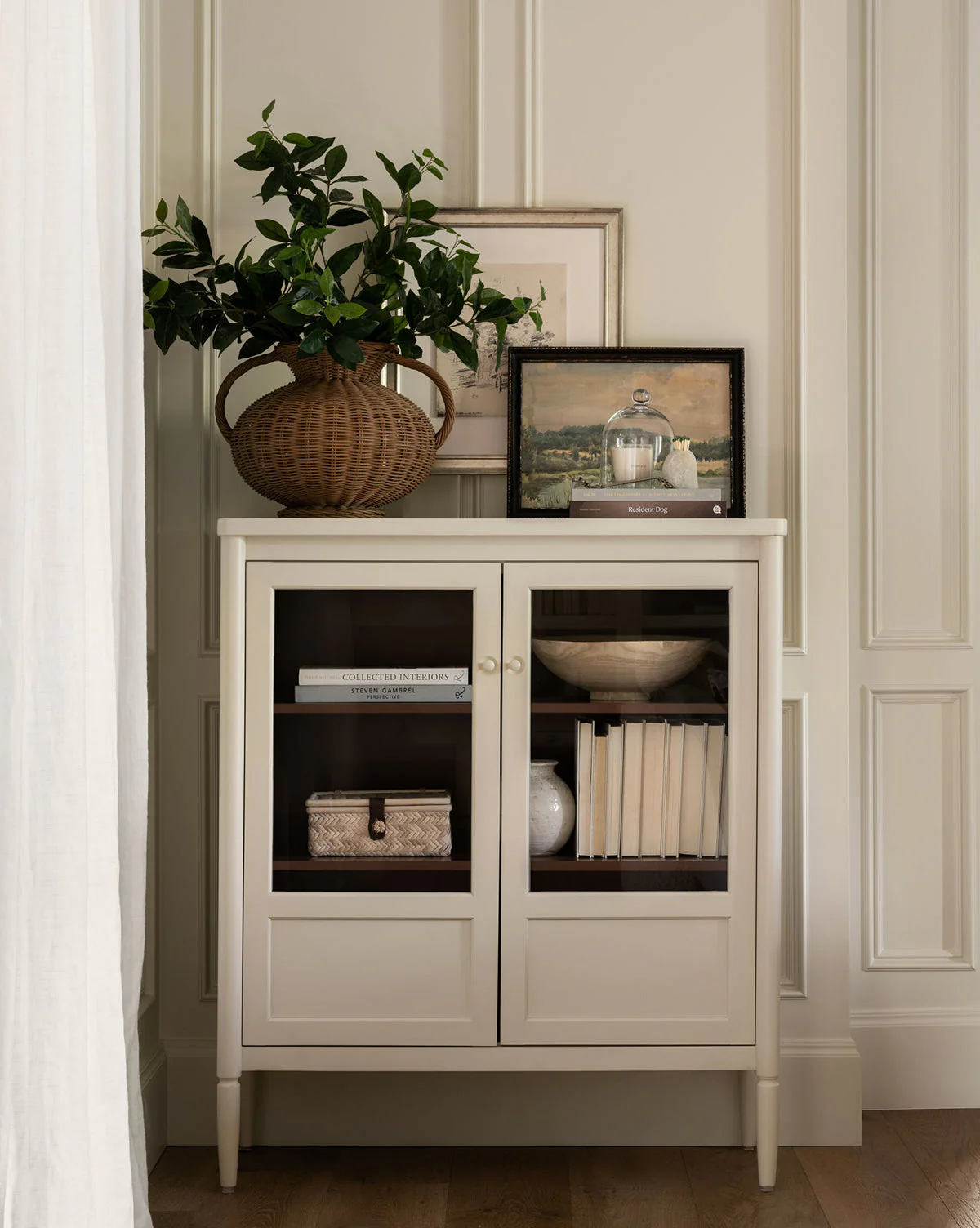Victorian Painted Wood Cabinet with Glass Doors & Tapered Legs for Living Room