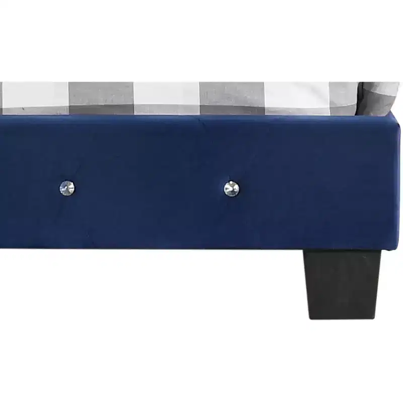 Passion Furniture Suffolk Queen Panel Bed