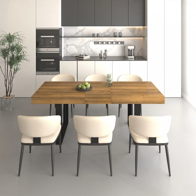 Versatile Extendable Dining Table for Large Gatherings, Enhancing Dining Experience