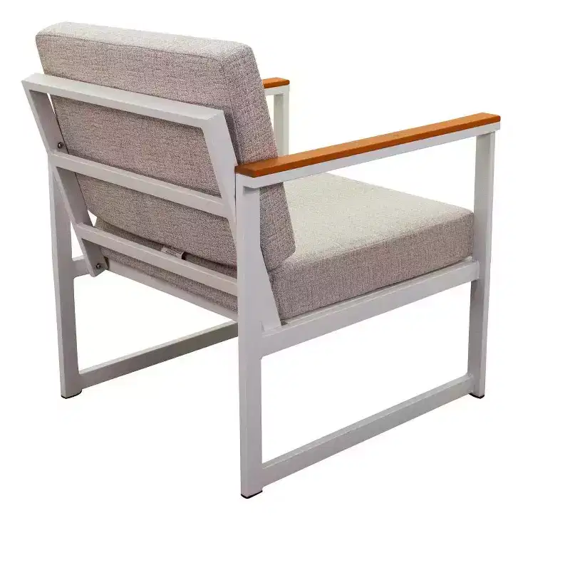 Courtyard Casual Catalina Club Chair