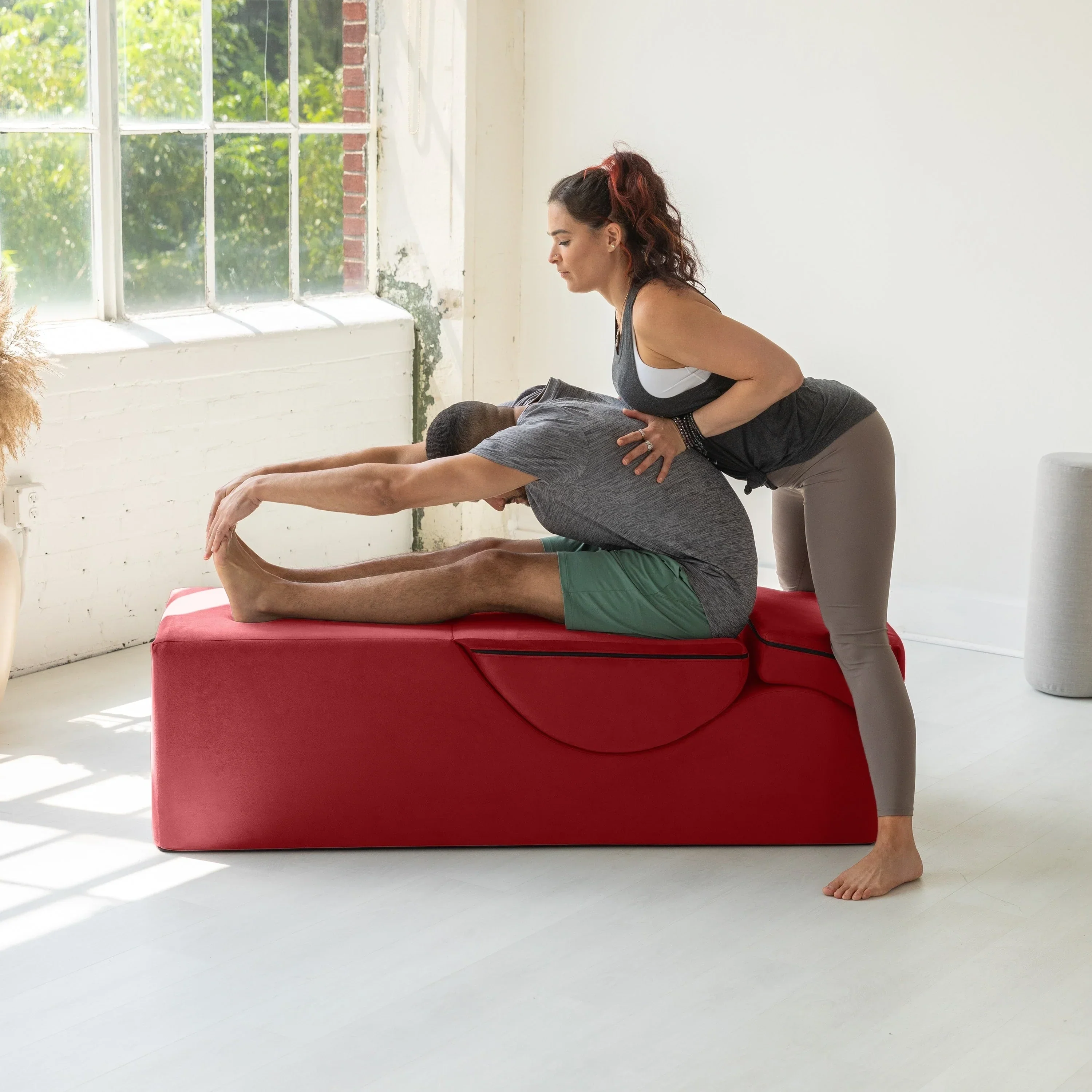 Avana Kami Convertible Chaise / Yoga & Massage - 2-In-1 Ottoman with Concealed Fold Out Yoga Lounge Chair, Microvelvet - N/A