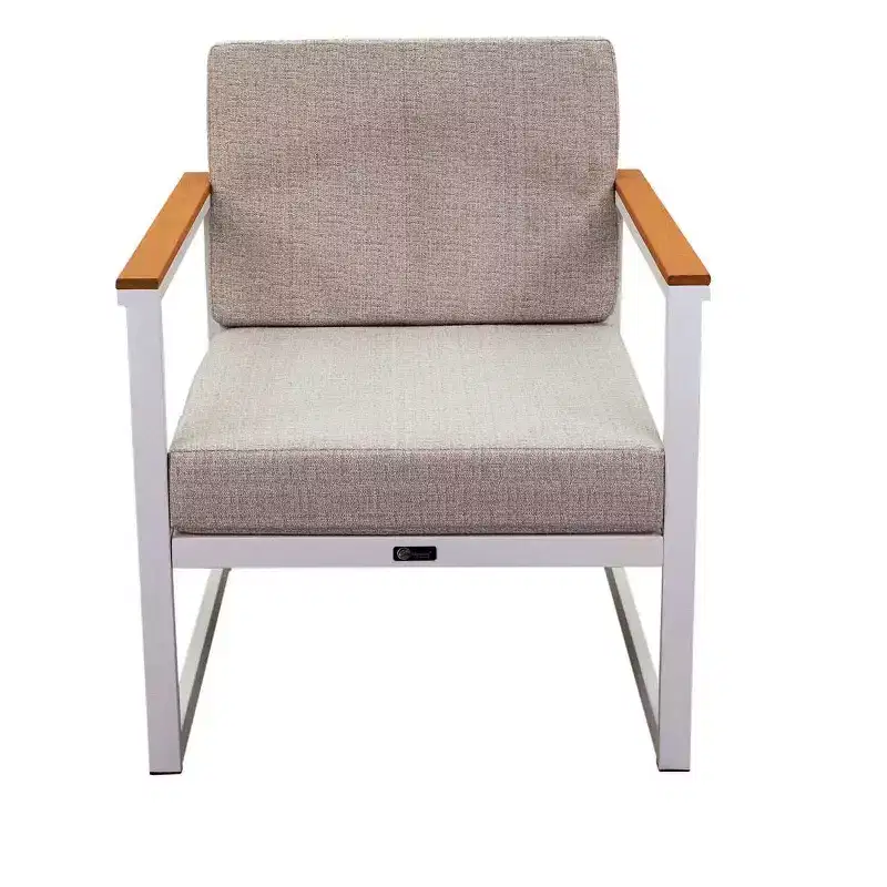 Courtyard Casual Catalina Club Chair