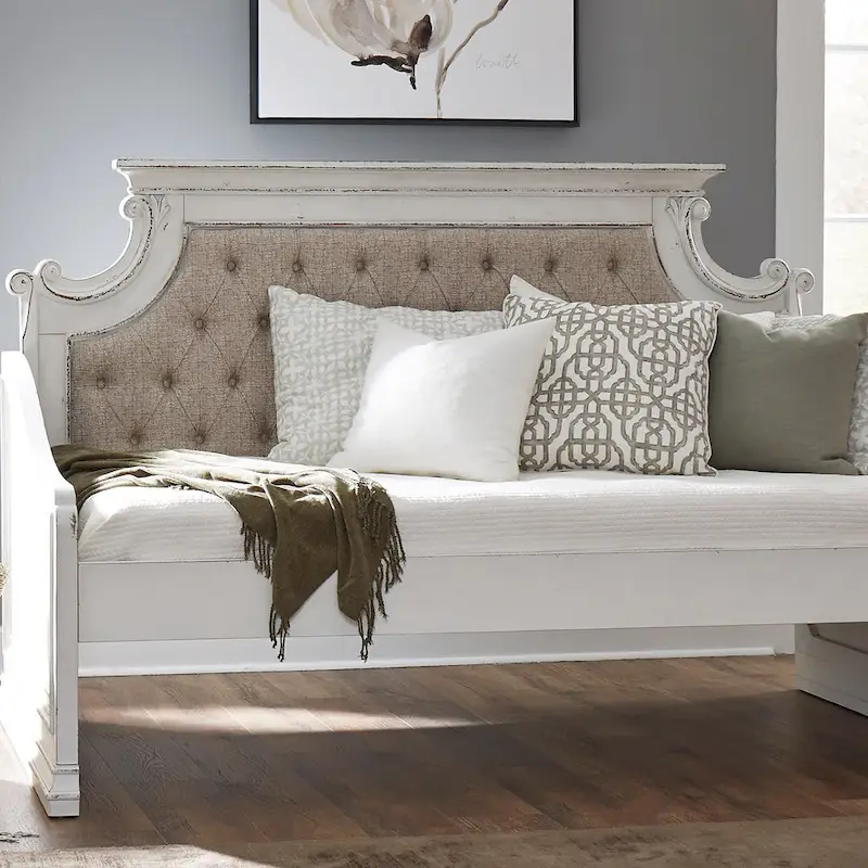 Antique White Twin Daybed without Trundle