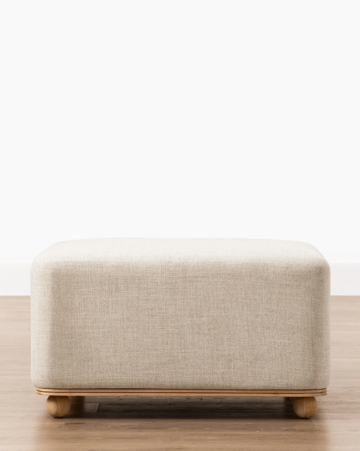 Modern Upholstered Ottoman with Clean Lines & Versatile Design for Living Room