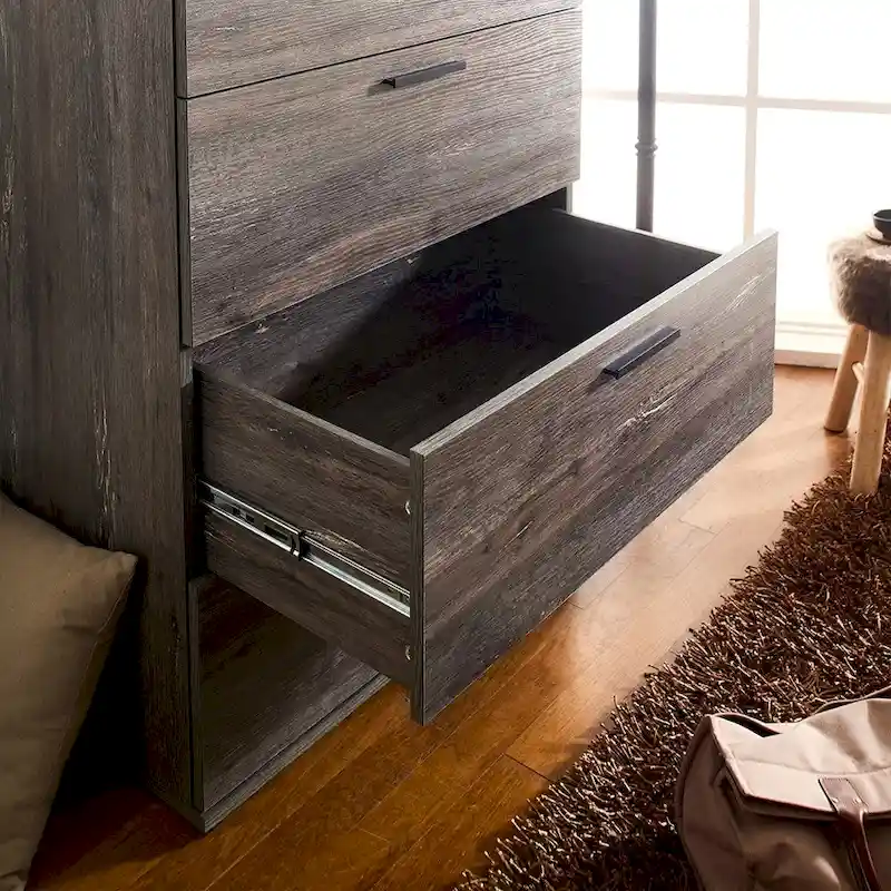 Oliver Farmhouse Four-Drawer Jumbo Chest