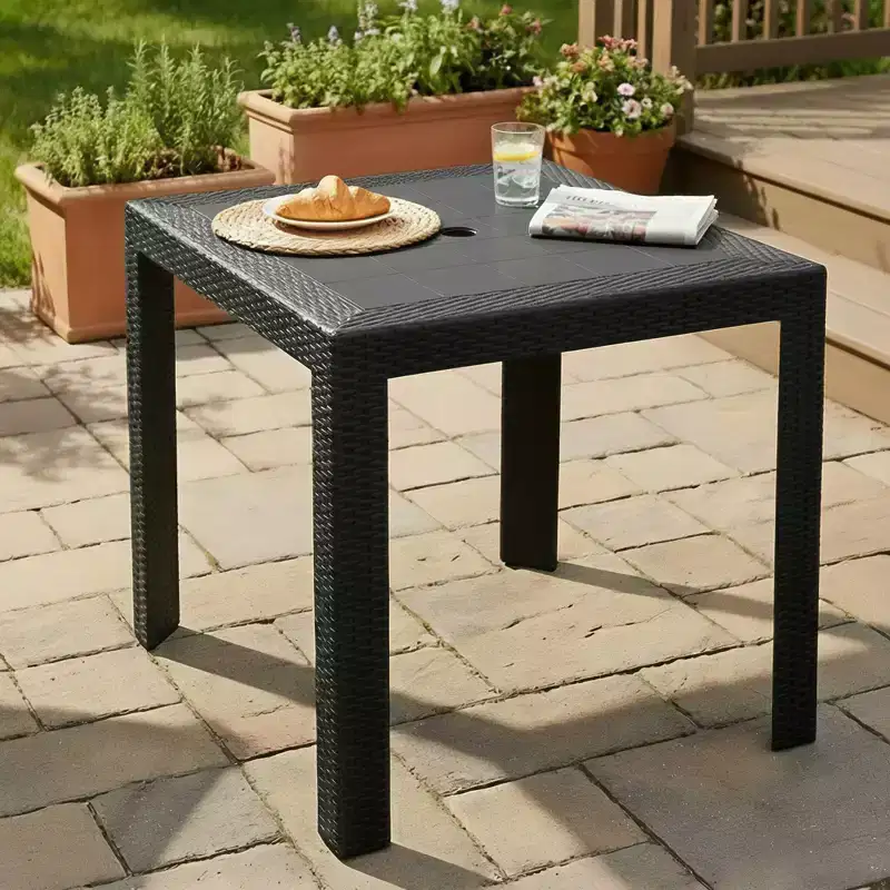 LeisureMod Mace Collection 31-Inch Square Outdoor Dining Table - Modern Weave Design All-Weather Patio Bistro Table