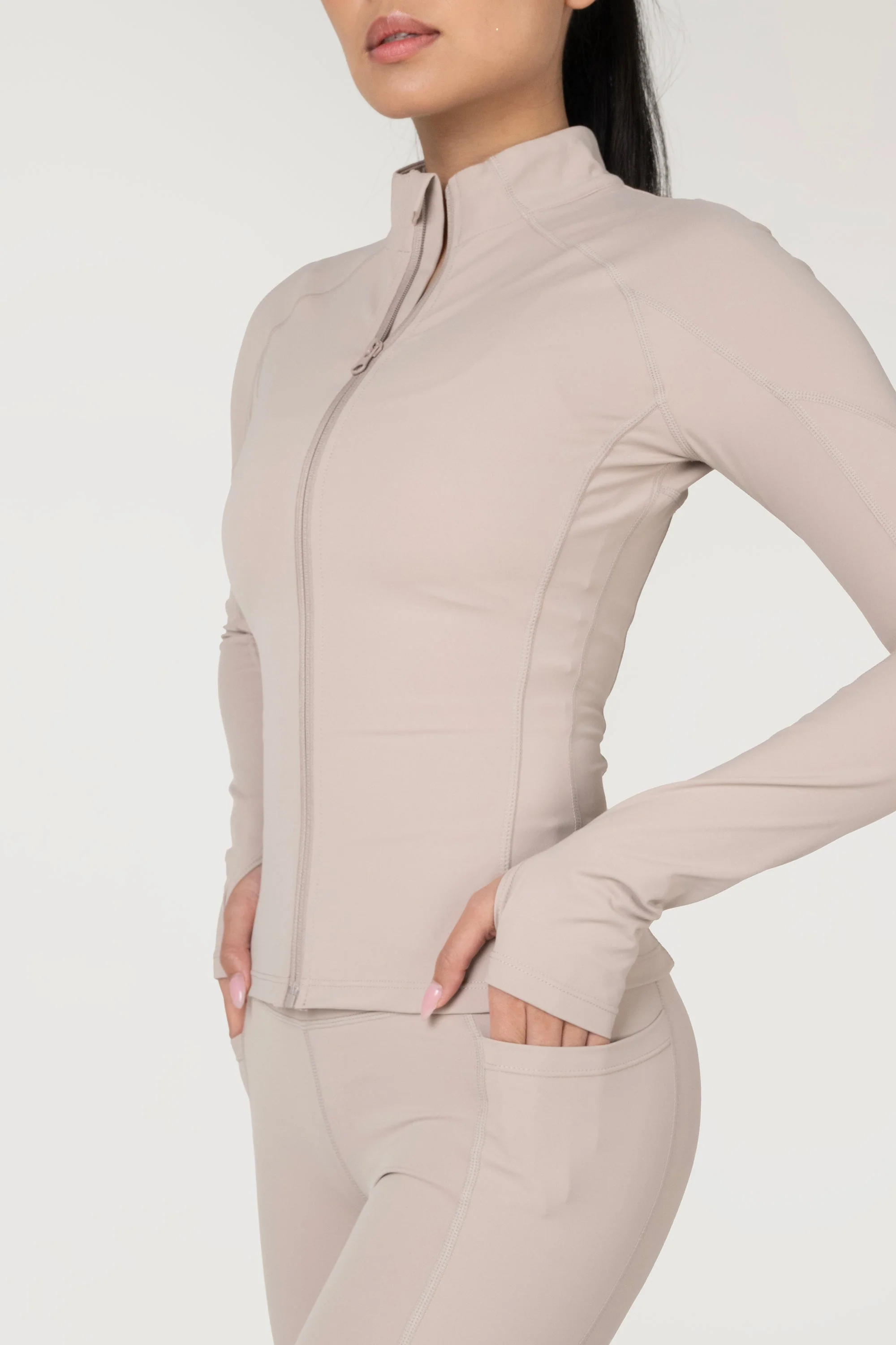 The Contour Zip