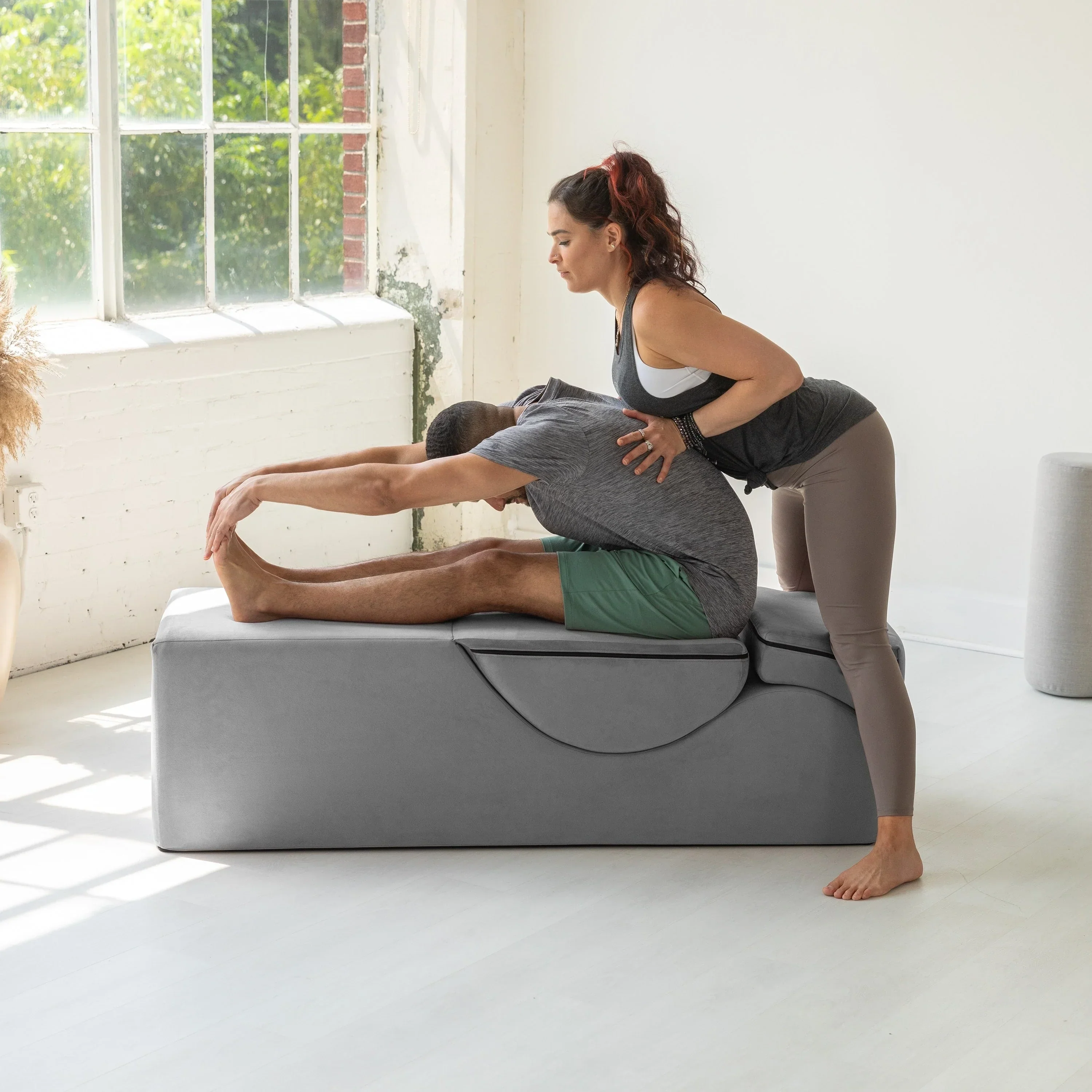 Avana Kami Convertible Chaise / Yoga & Massage - 2-In-1 Ottoman with Concealed Fold Out Yoga Lounge Chair, Microvelvet - N/A