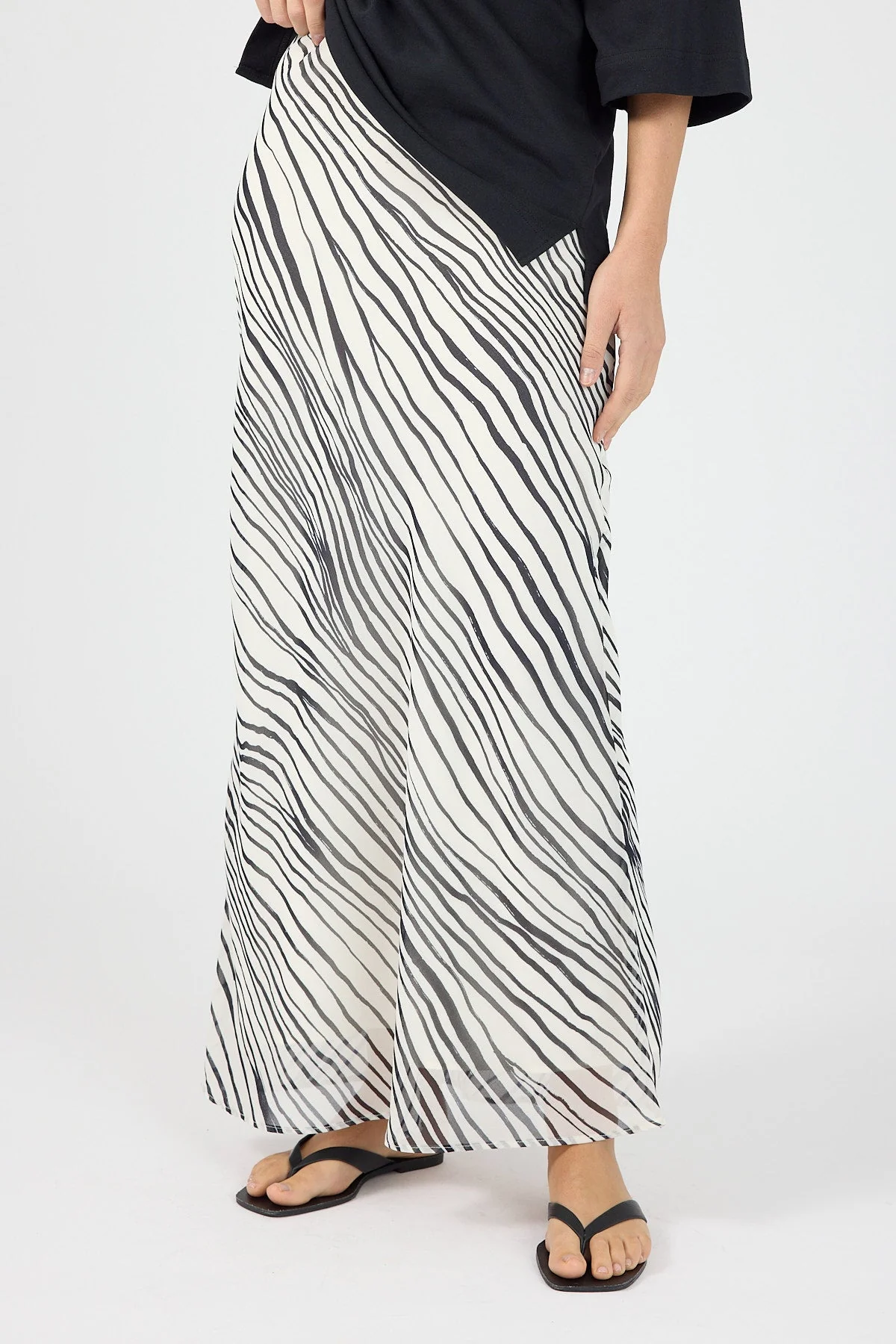 Maxi Skirt Black/White Stripe
